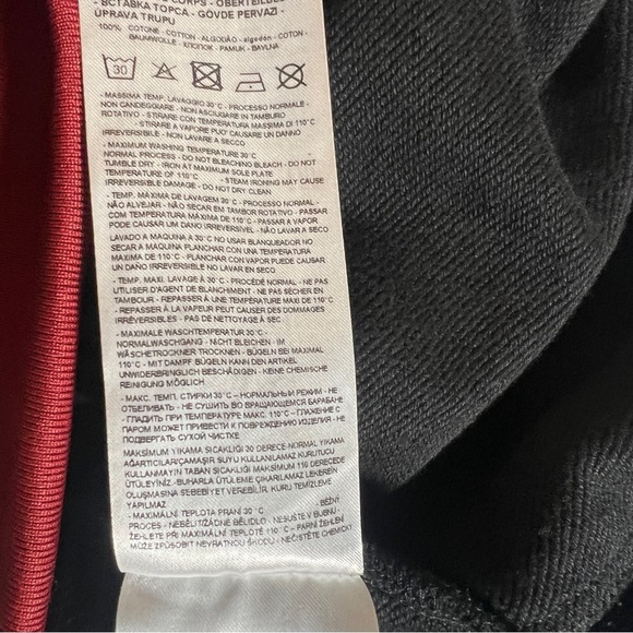 Armani Exchange Pullover Half Zip Sweatshirt in Black + Red, Men’s Medium - Picture 10 of 11